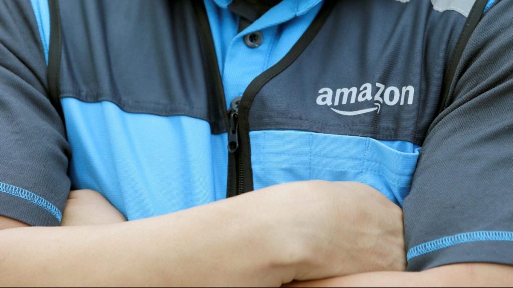 Amazon to Help American Administration in Distributing COVID-19 Vaccines